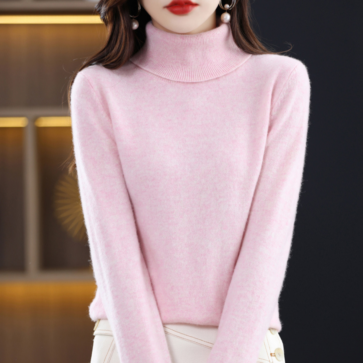 Women’s Cashmere-Blend Slim Turtleneck Jumper in Light Pink