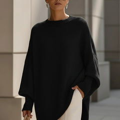 Women’s Oversized Asymmetric-Hem Knit Jumper in Black