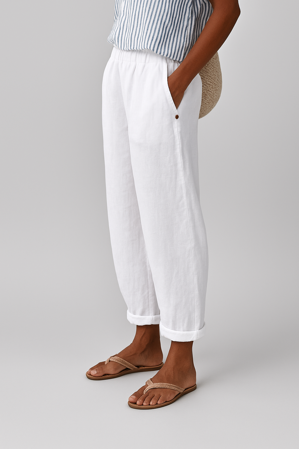 Women’s Cropped Linen-Blend Trousers