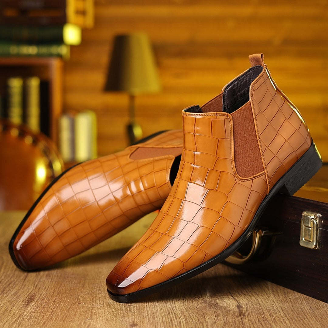 Men’s Croc-Textured Chelsea Boots in Light Brown