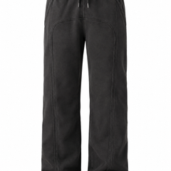Men’s Wide-Leg Cargo Joggers