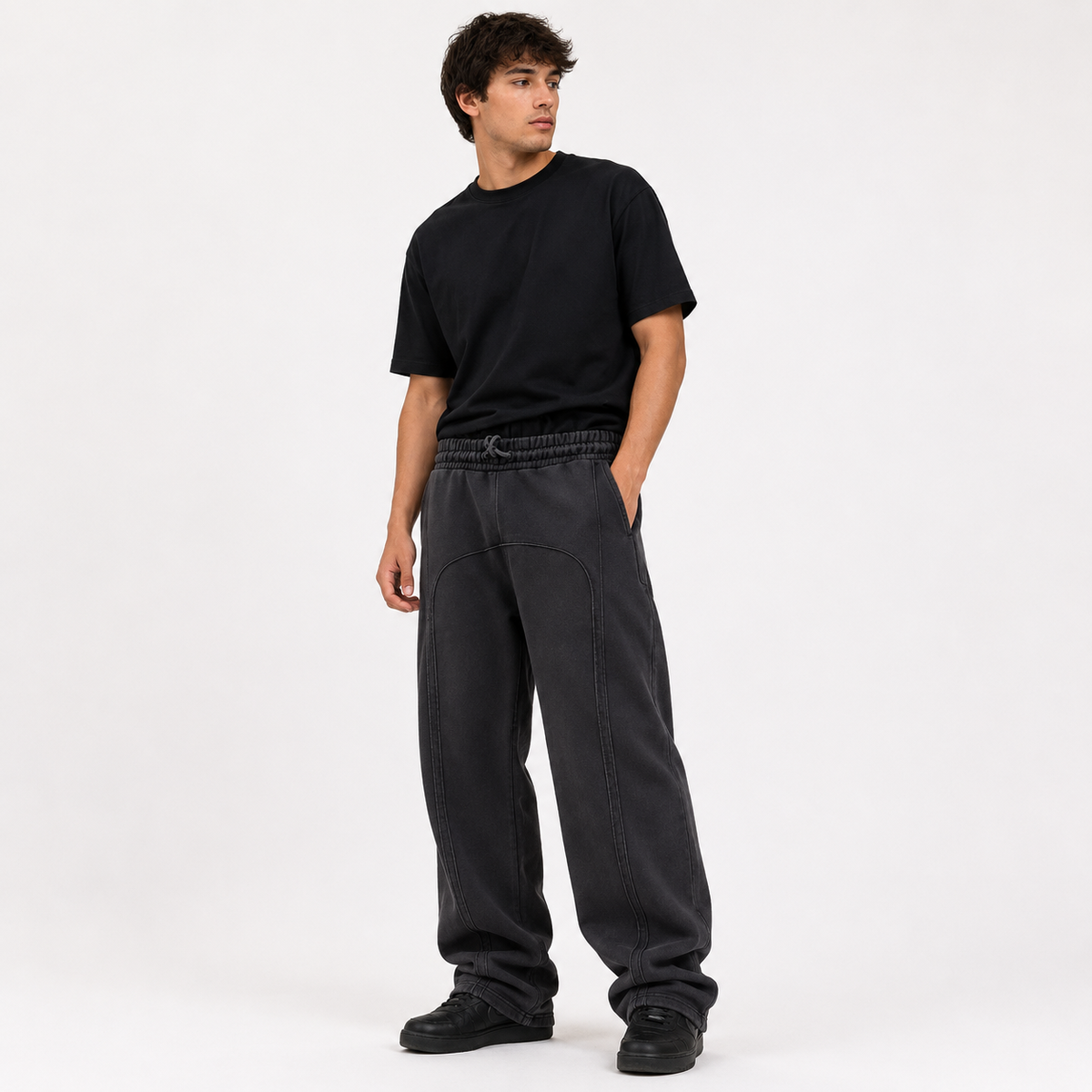 Men’s Wide-Leg Cargo Joggers