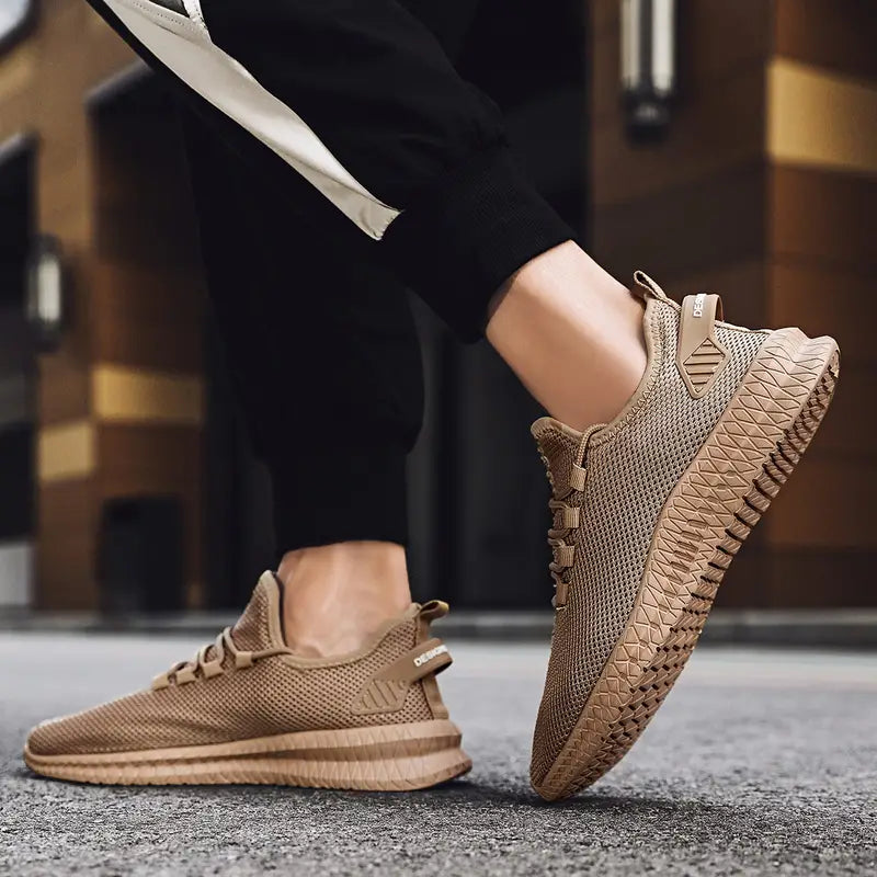 Men’s Mesh Lace-Up Running Trainers