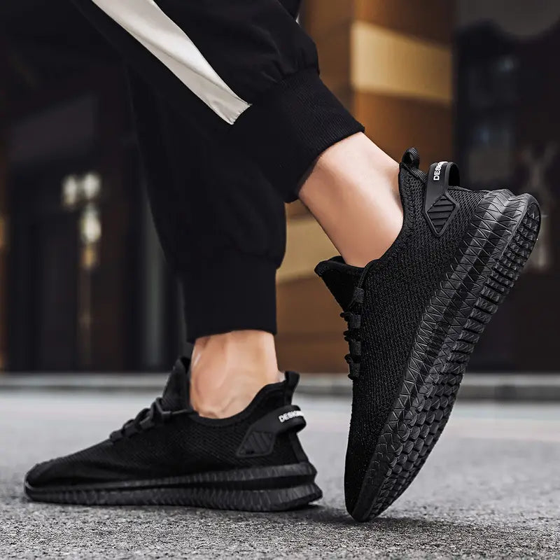 Men’s Mesh Lace-Up Running Trainers