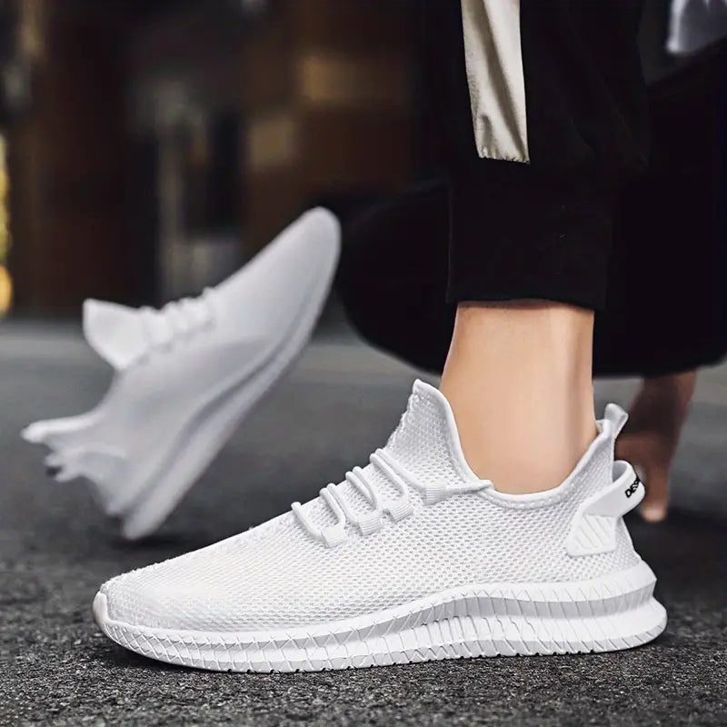 Men’s Mesh Lace-Up Running Trainers