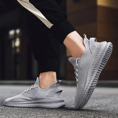 Men’s Mesh Lace-Up Running Trainers