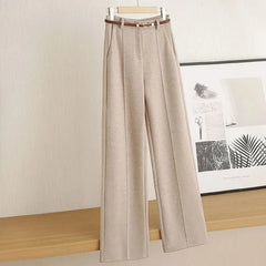 Women’s Lambswool Straight-Leg Tailored Trousers in Apricot