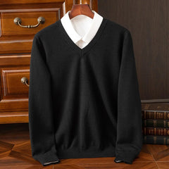 Men’s Cashmere-Blend V-Neck Jumper in Black