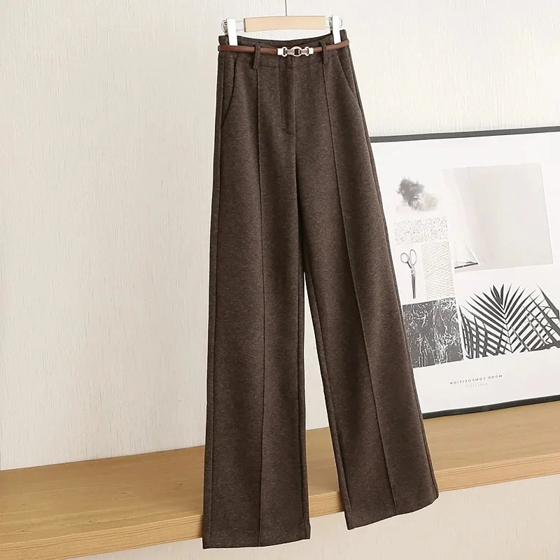 Women’s Lambswool Straight-Leg Tailored Trousers in Brown
