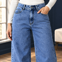 Women’s High-Rise Curved-Pocket Wide-Leg Jeans