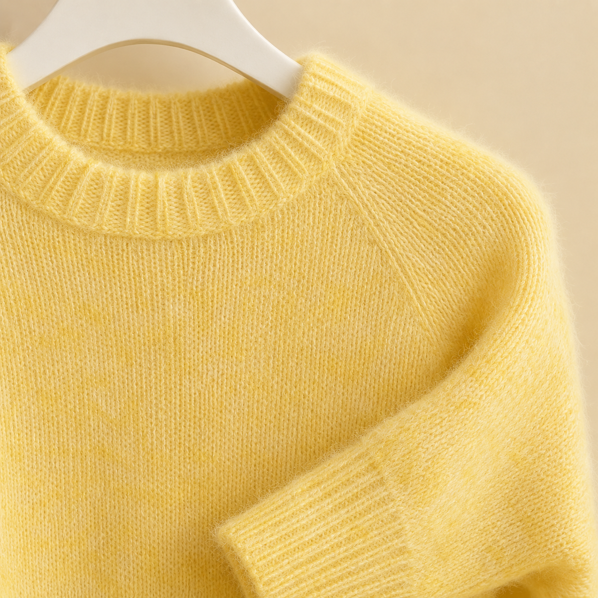 Women’s Brushed Raglan Crew-Neck Jumper