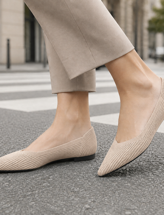 Women’s Ribbed Pointed-Toe Low-Heel Courts in Apricot