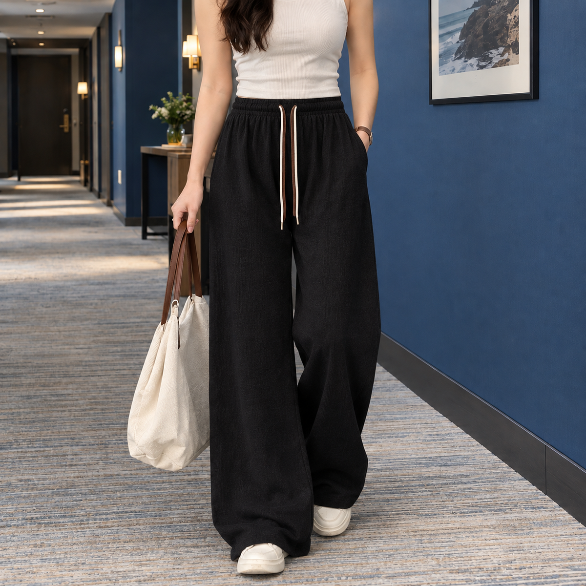 Women’s Fine-Rib Drawstring Full-Length Wide-Leg Trousers in Black