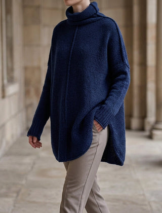 Women’s Cashmere-Blend Stacked-Collar Jumper in Navy Blue