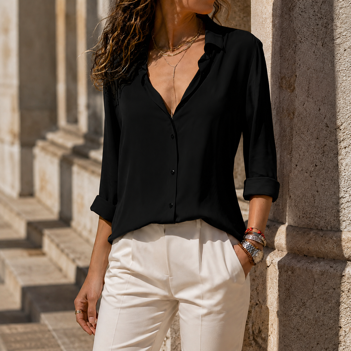 Women’s Fluid Curved-Hem Long-Sleeve Button Blouse in Black