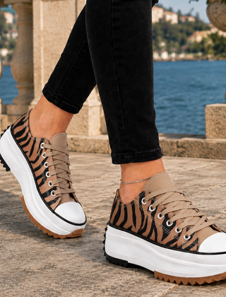 Women’s Toe-Cap Lace-Up Platform Trainers in Zebra