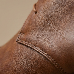 Men’s Leather Welt-Detail Chukka Boots