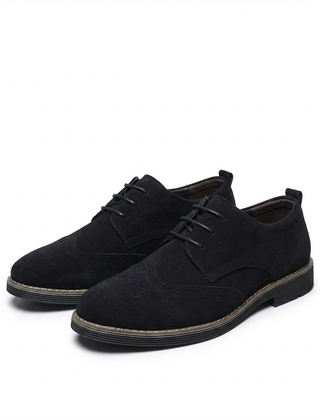 Men’s Suede Wingtip Lug-Sole Brogues in Black