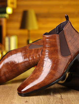 Men’s Croc-Textured Chelsea Boots in Brown